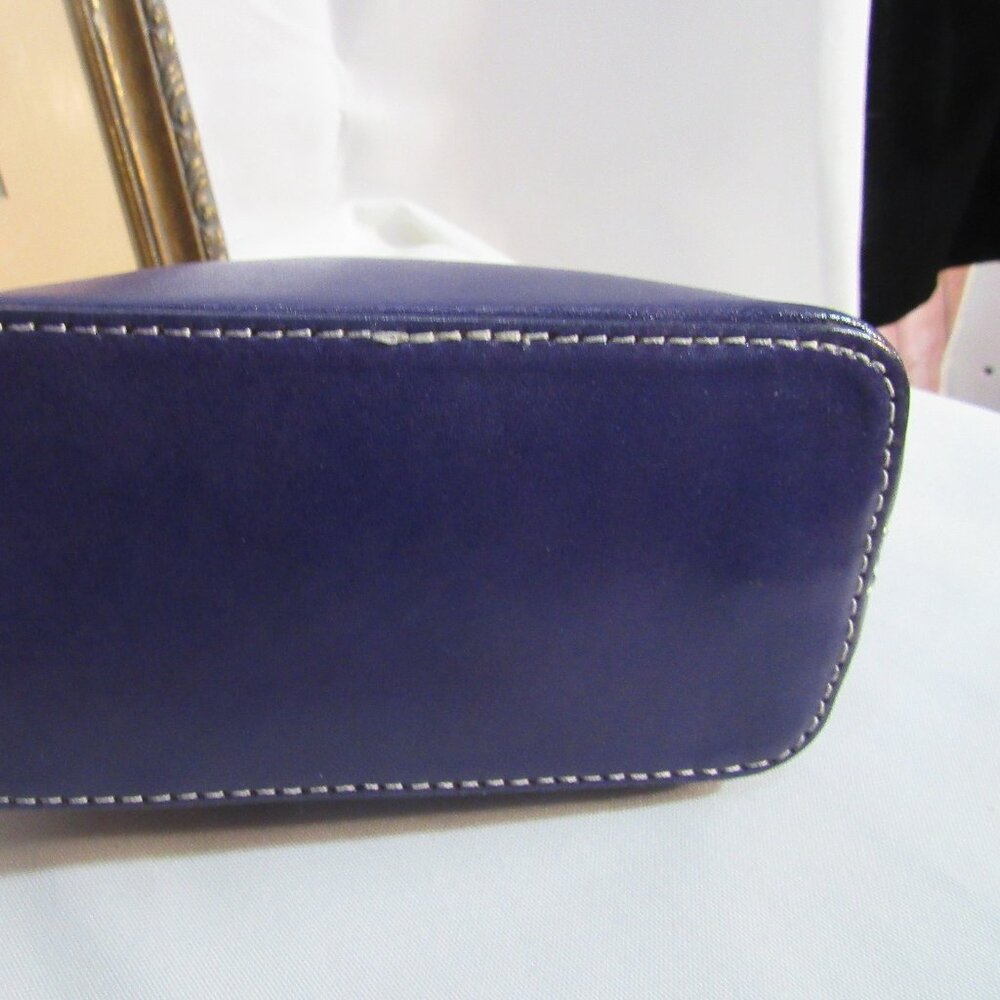 ITALIAN LEATHER  BAG. PURSE, VIOLET COLOR, BACK POCKET, EXCEL COND - Picture 13 of 16